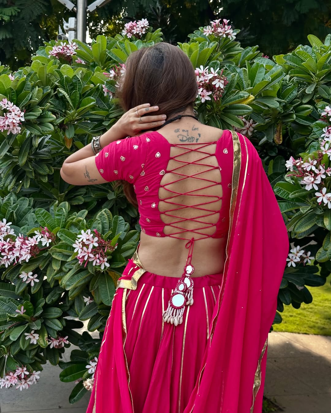 Gulab Choli Set
