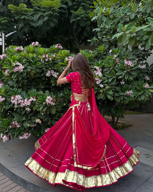 Gulab Choli Set